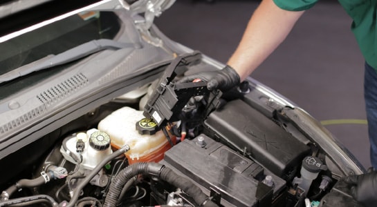 Set the fuse block aside.