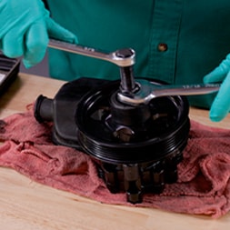 Using a Pulley Puller & Installer